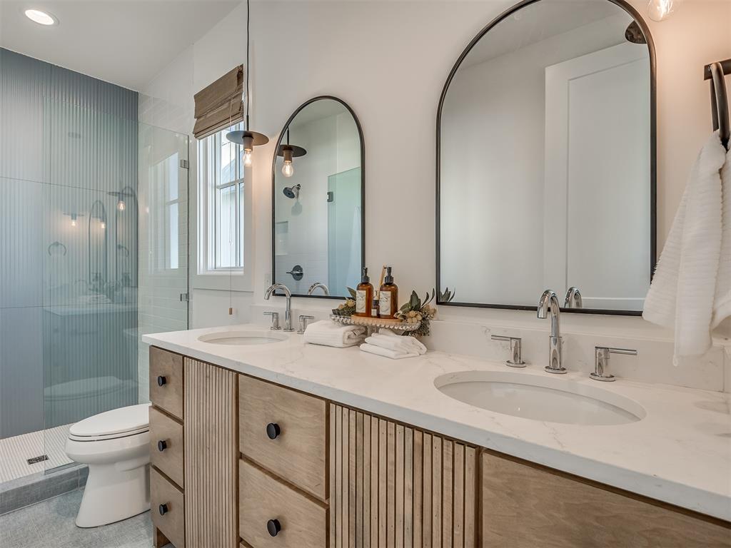 51 Lower Greenway Unit: C