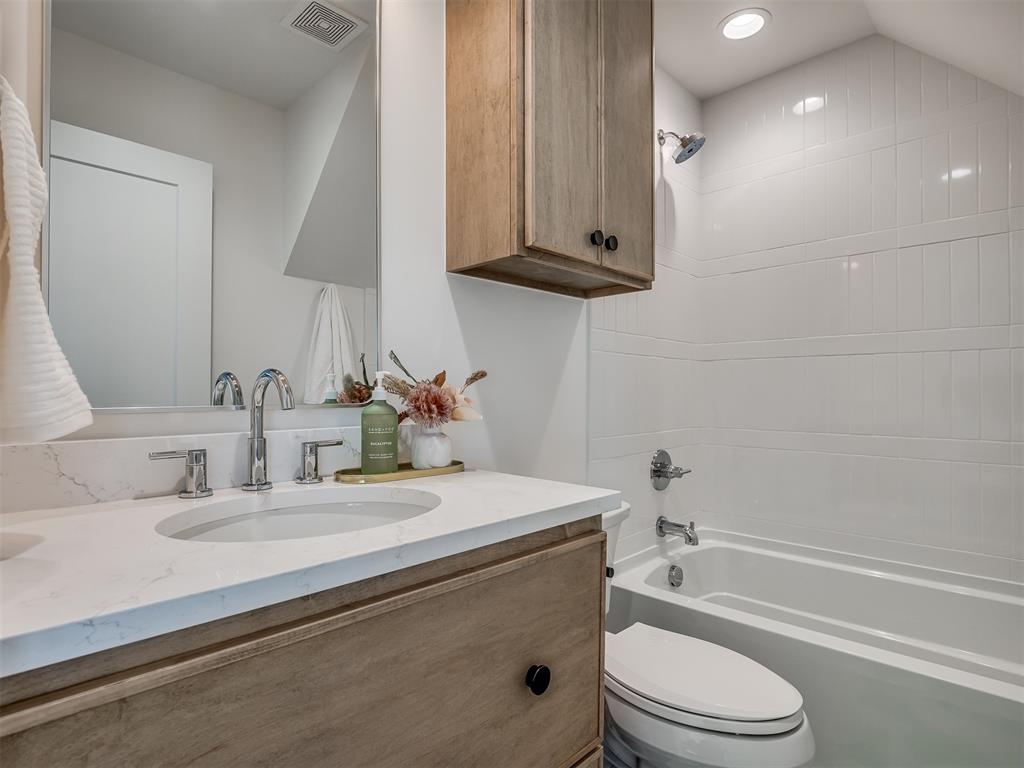 51 Lower Greenway Unit: C