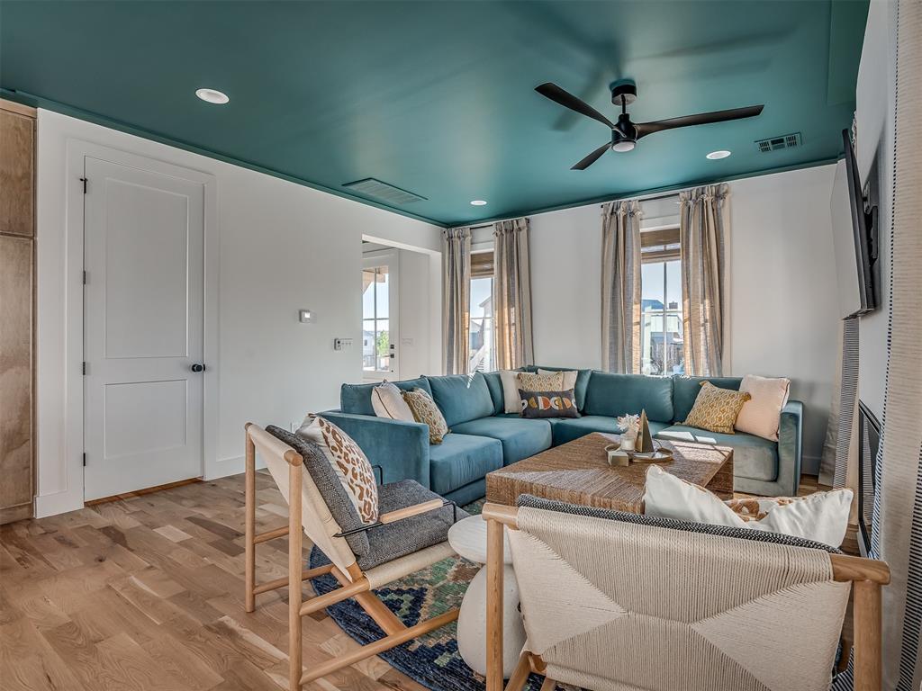 51 Lower Greenway Unit: C