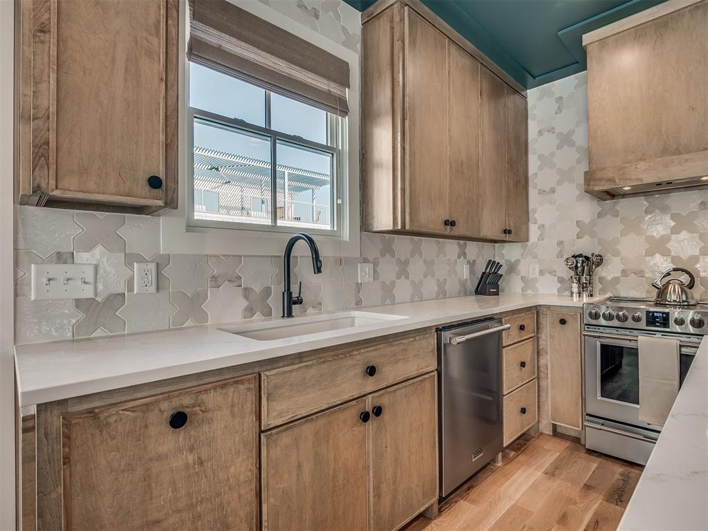 51 Lower Greenway Unit: C