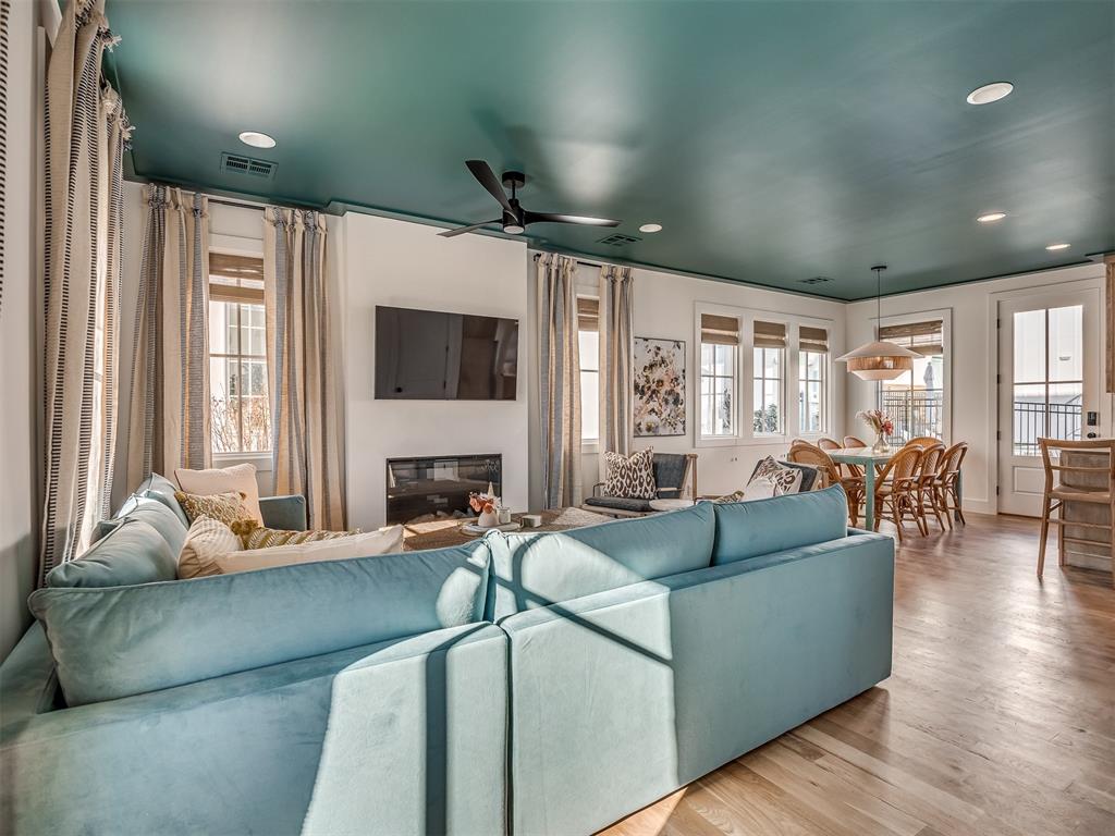 51 Lower Greenway Unit: C