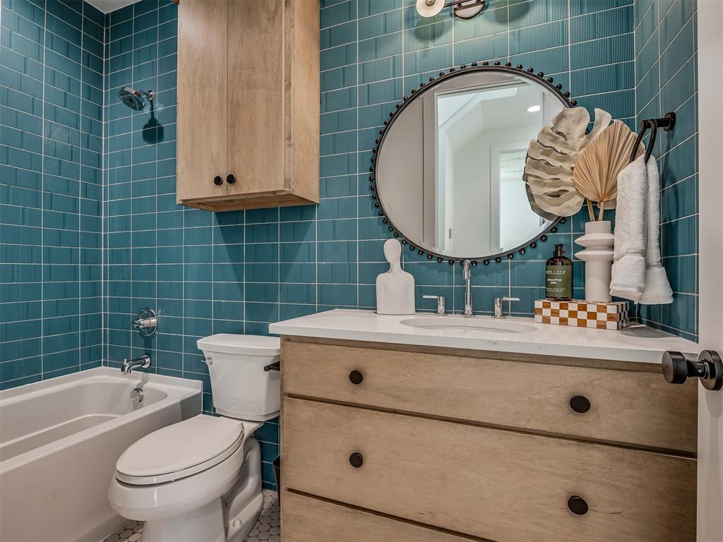 51 Lower Greenway Unit: C