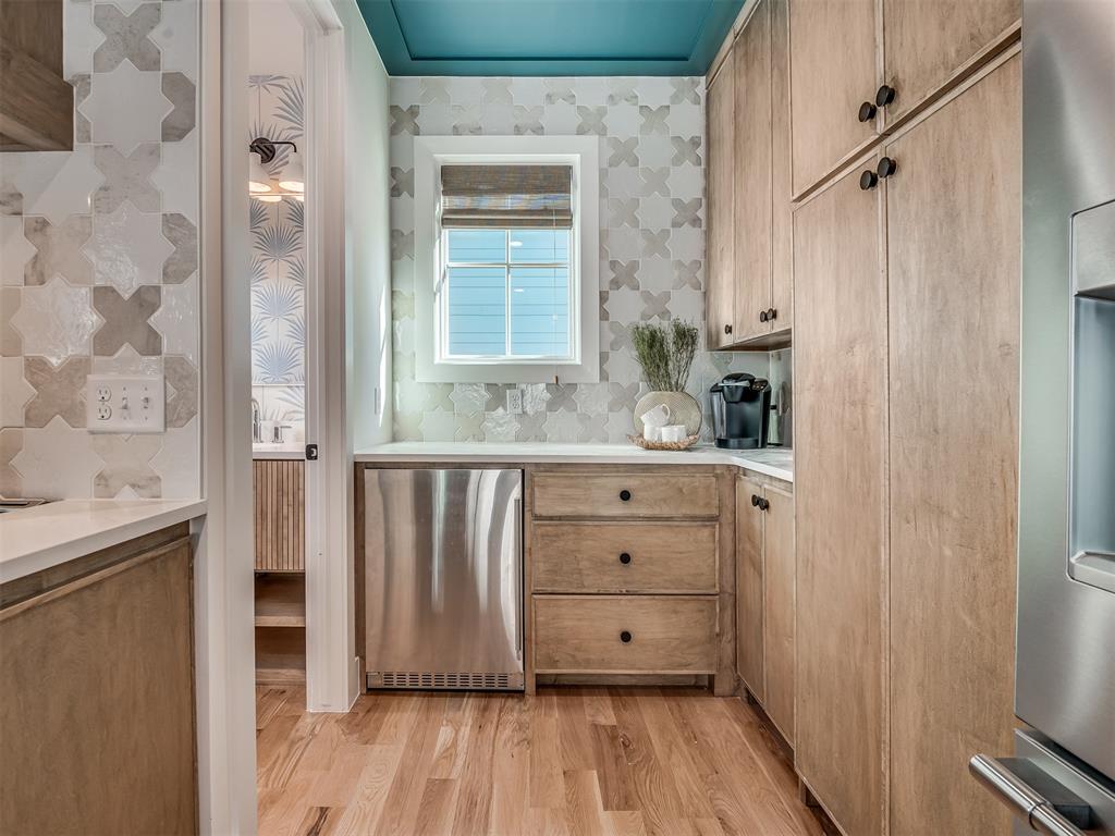 51 Lower Greenway Unit: C