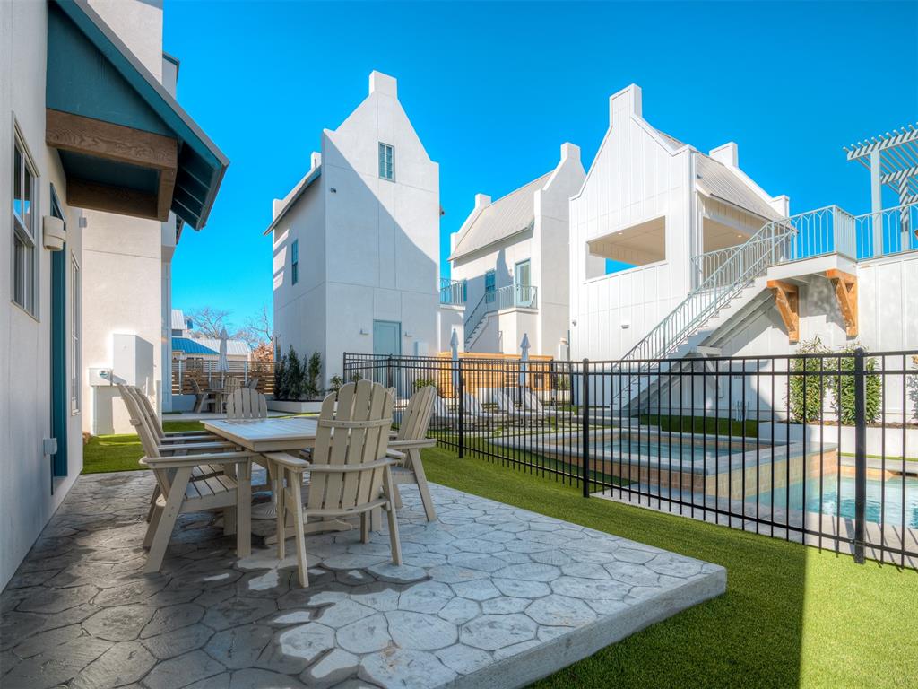 51 Lower Greenway Unit: C