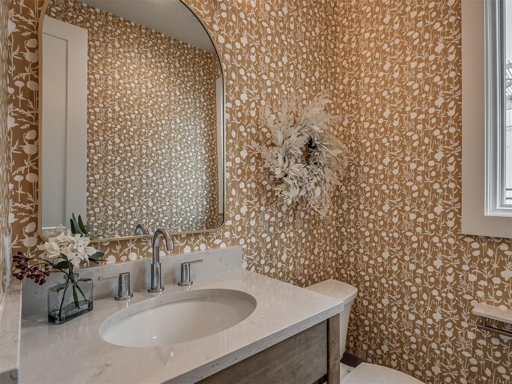 51 Lower Greenway Unit: B