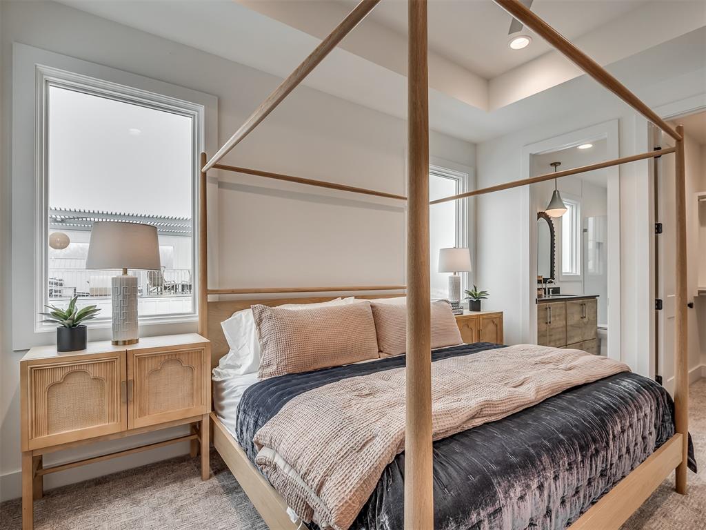 51 Lower Greenway Unit: B