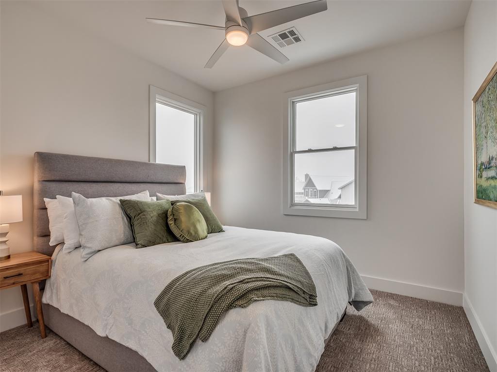 51 Lower Greenway Unit: B