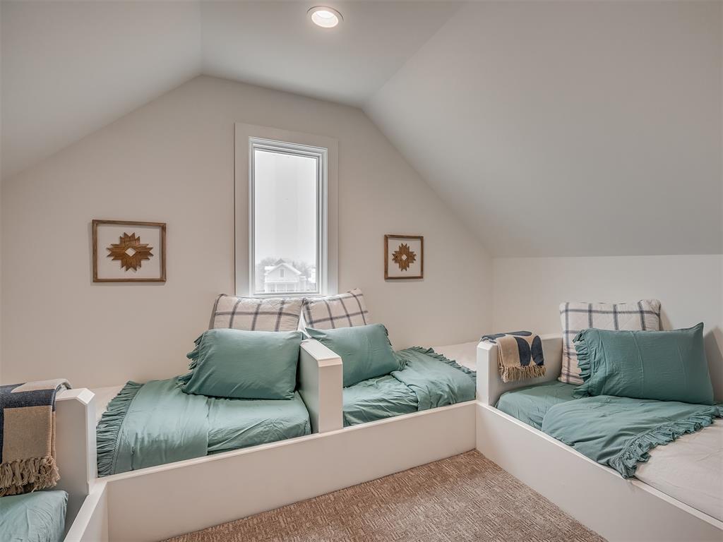 51 Lower Greenway Unit: B