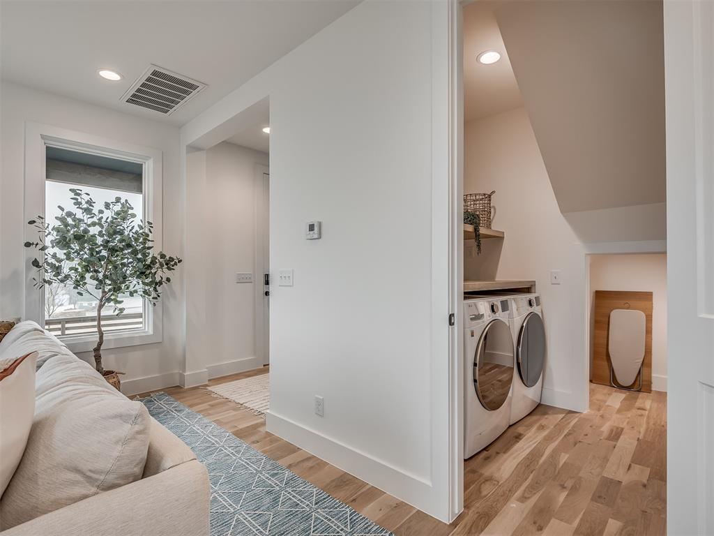 51 Lower Greenway Unit: B