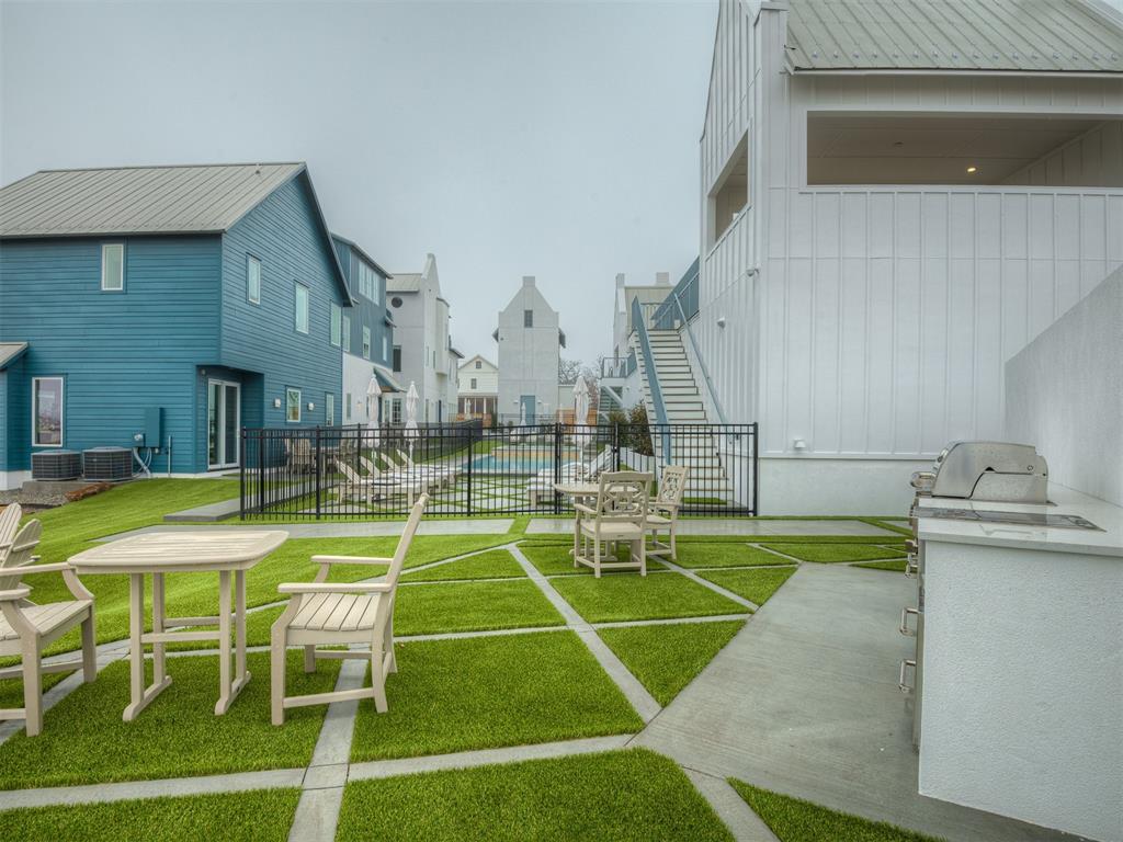 51 Lower Greenway Unit: B