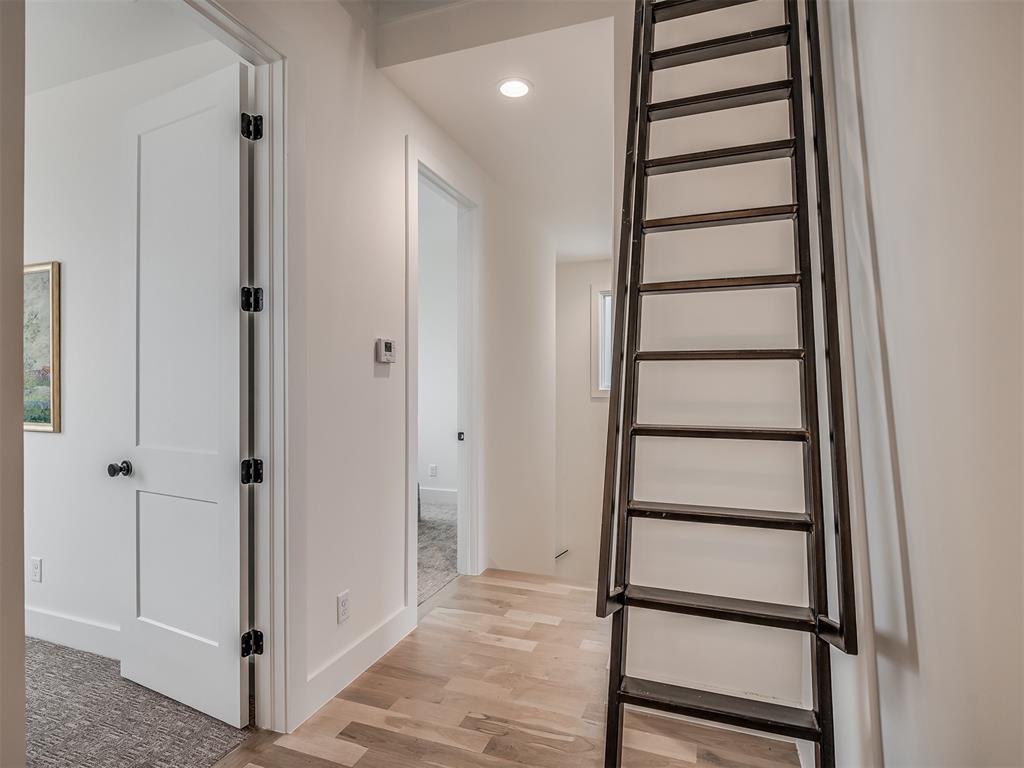 51 Lower Greenway Unit: B