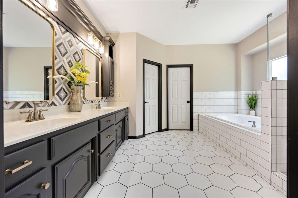 4340 Gallant Fox Drive