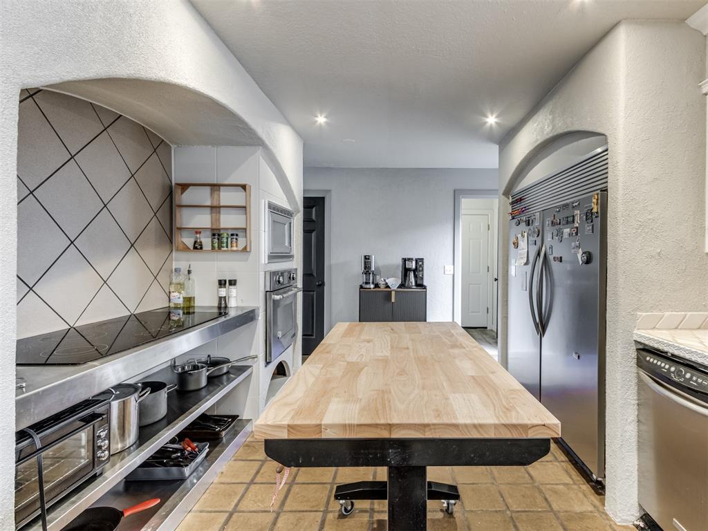 13515 Fox Hollow Ridge