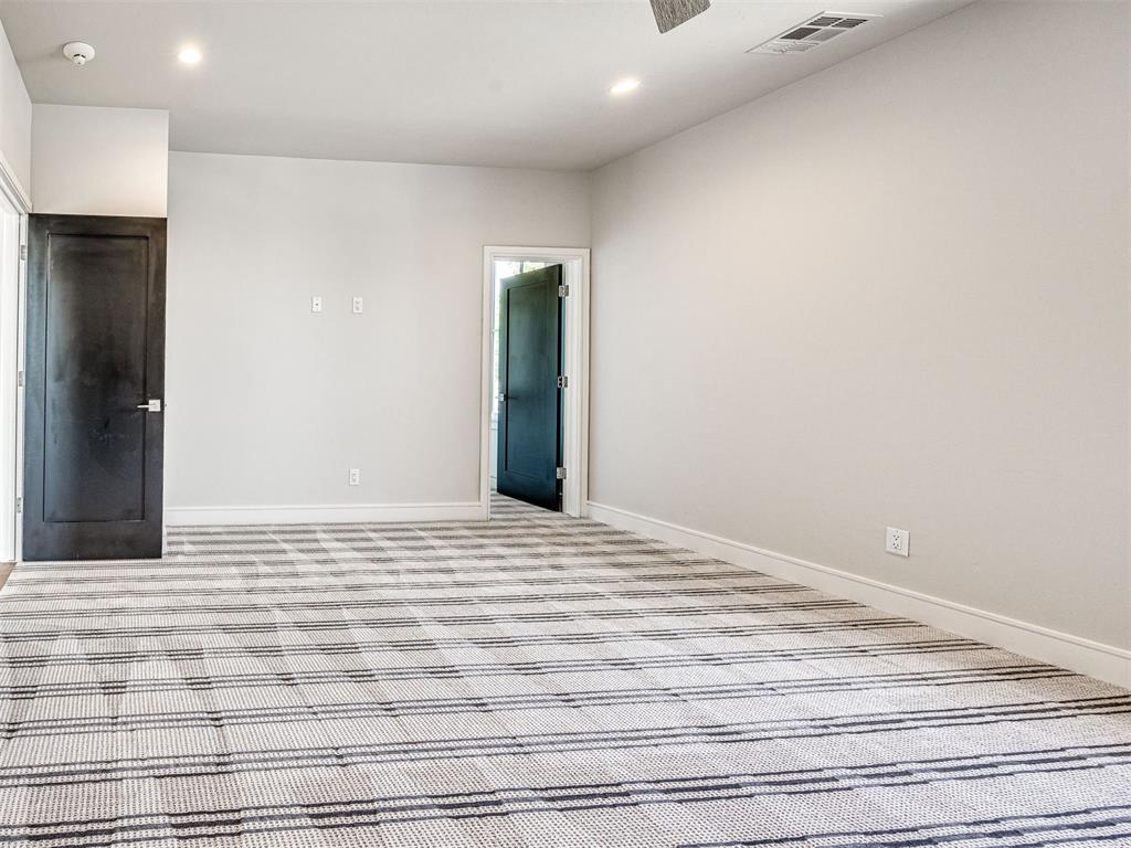 225 W First Street Unit: 139