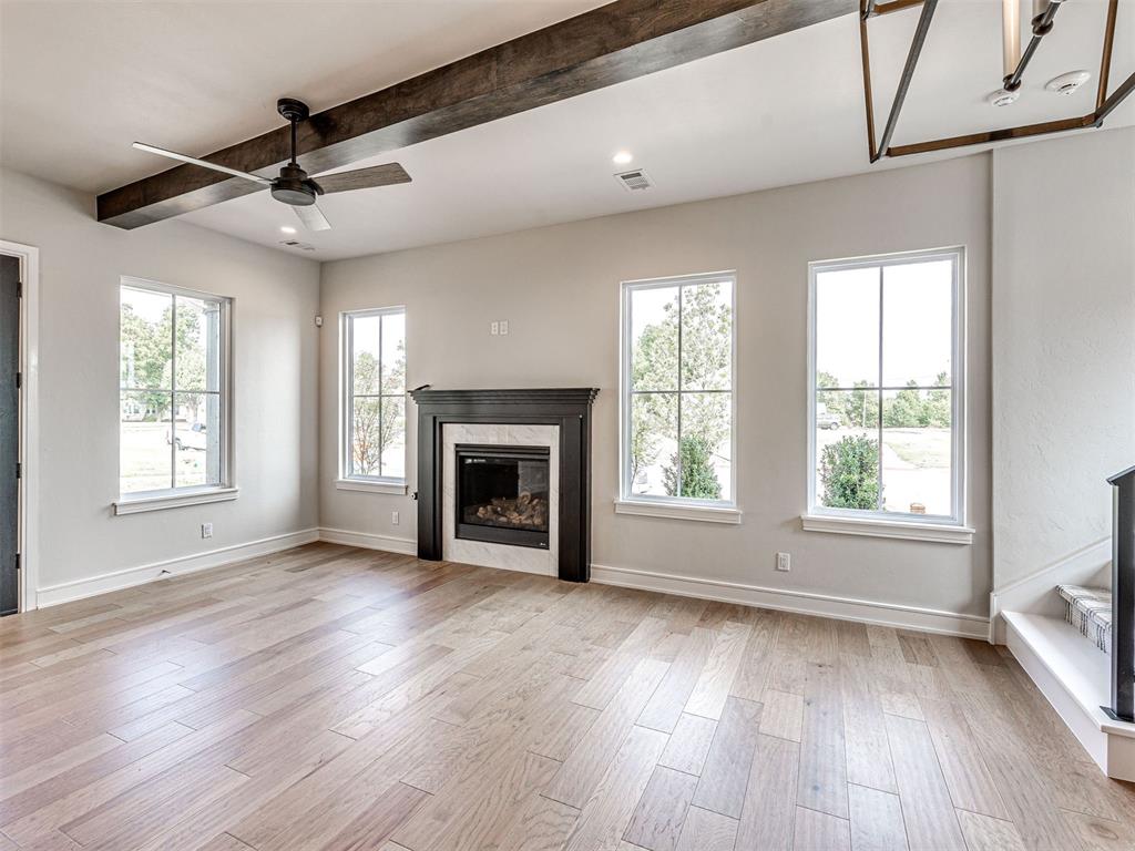 225 W First Street Unit: 139