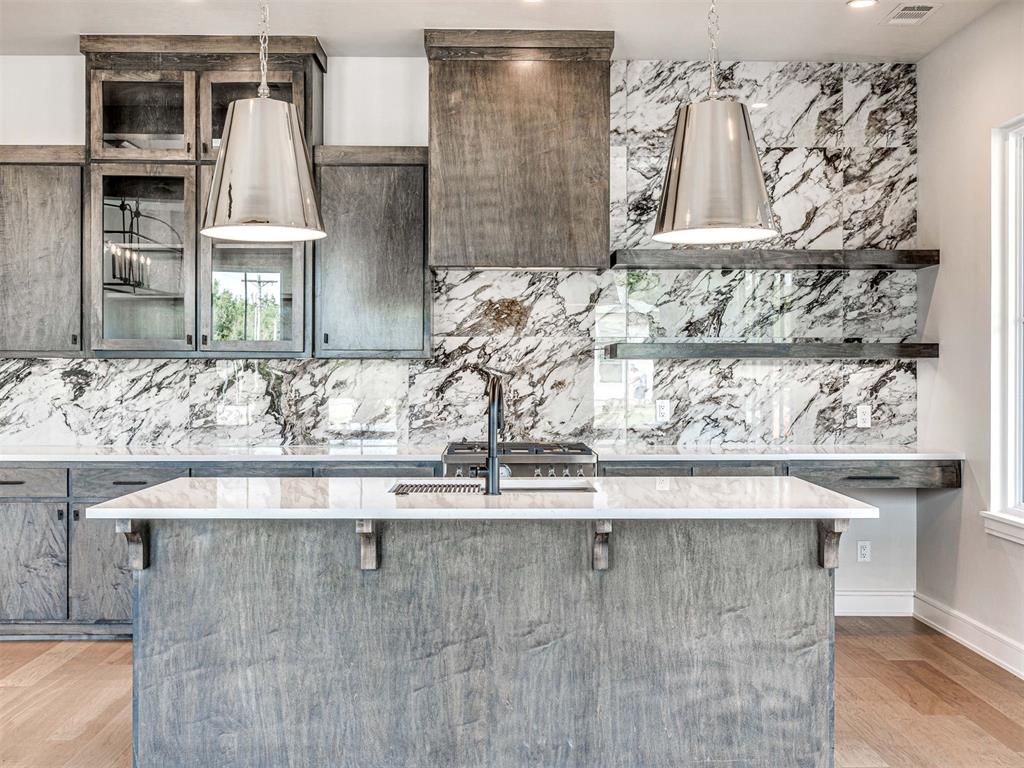 225 W First Street Unit: 139