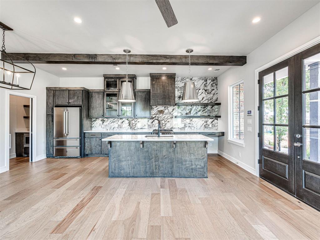 225 W First Street Unit: 139