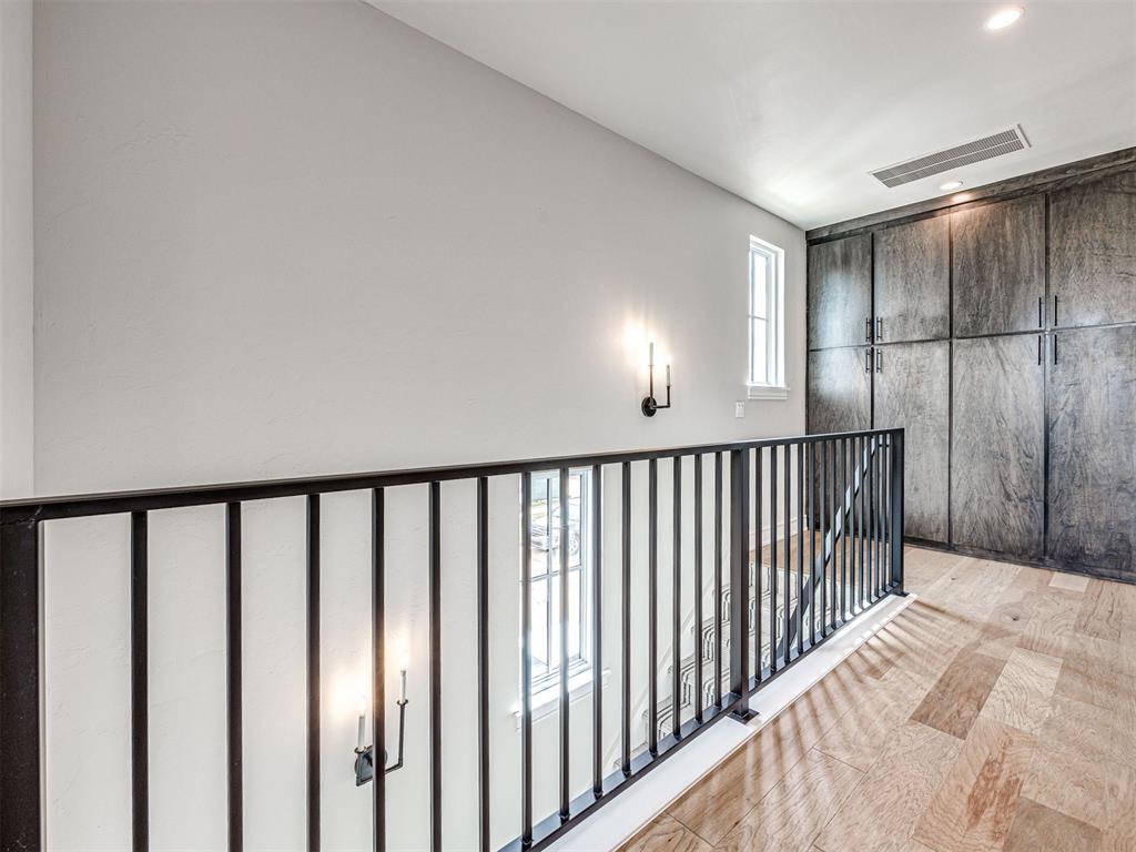 225 W First Street Unit: 139