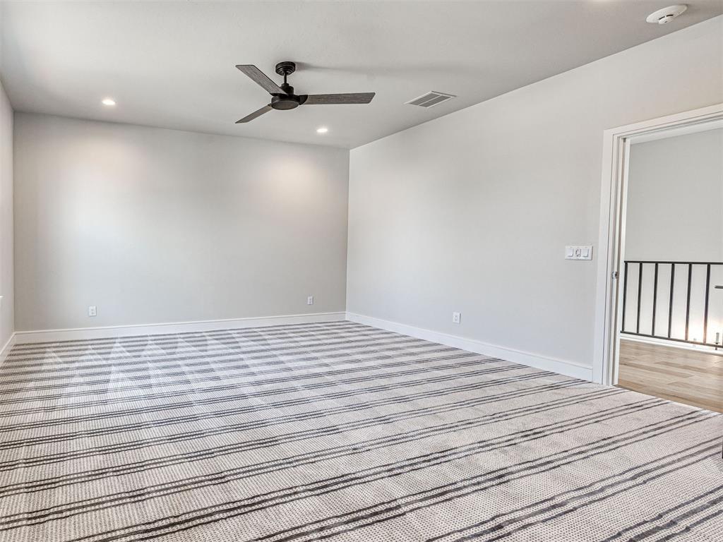 225 W First Street Unit: 139