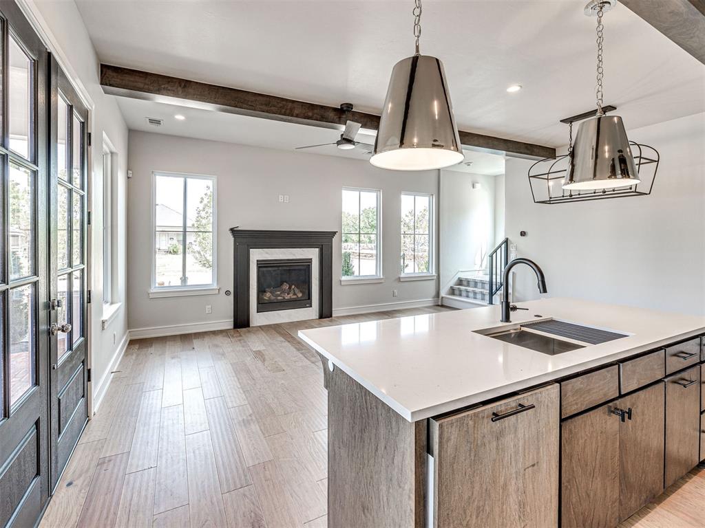 225 W First Street Unit: 139