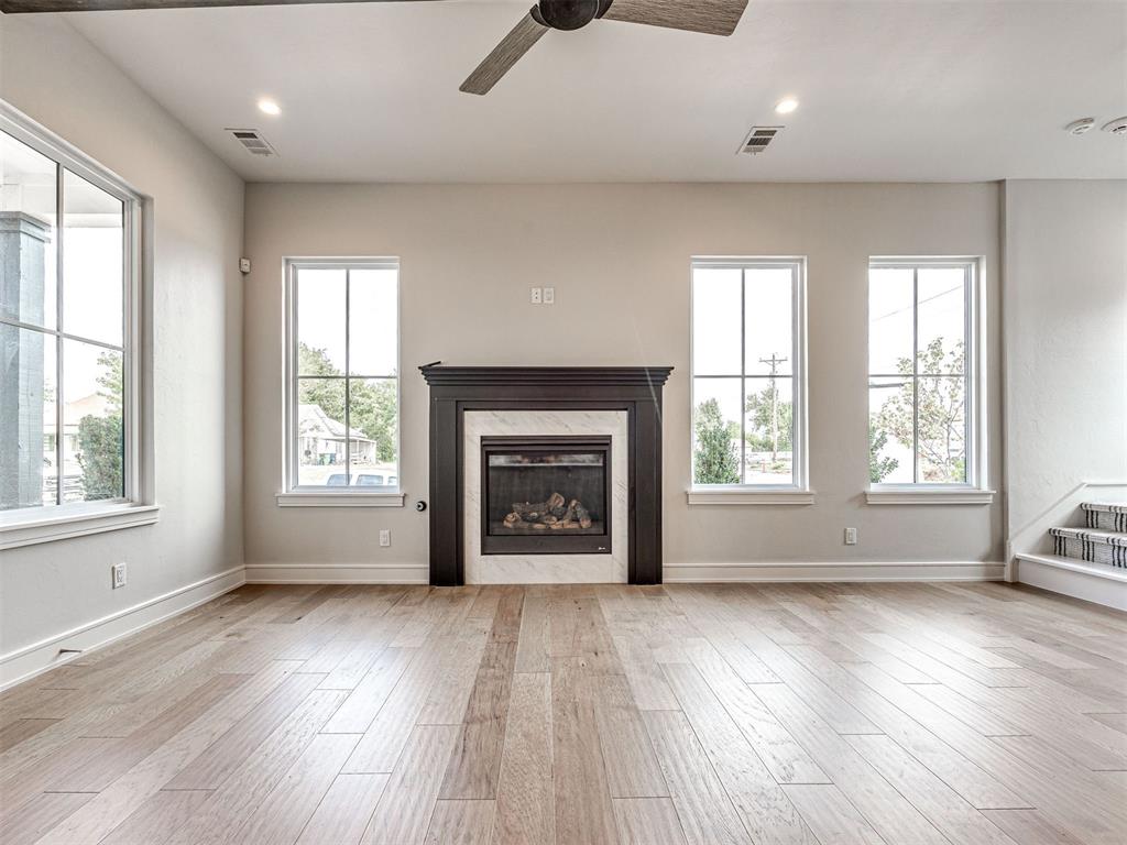 225 W First Street Unit: 139