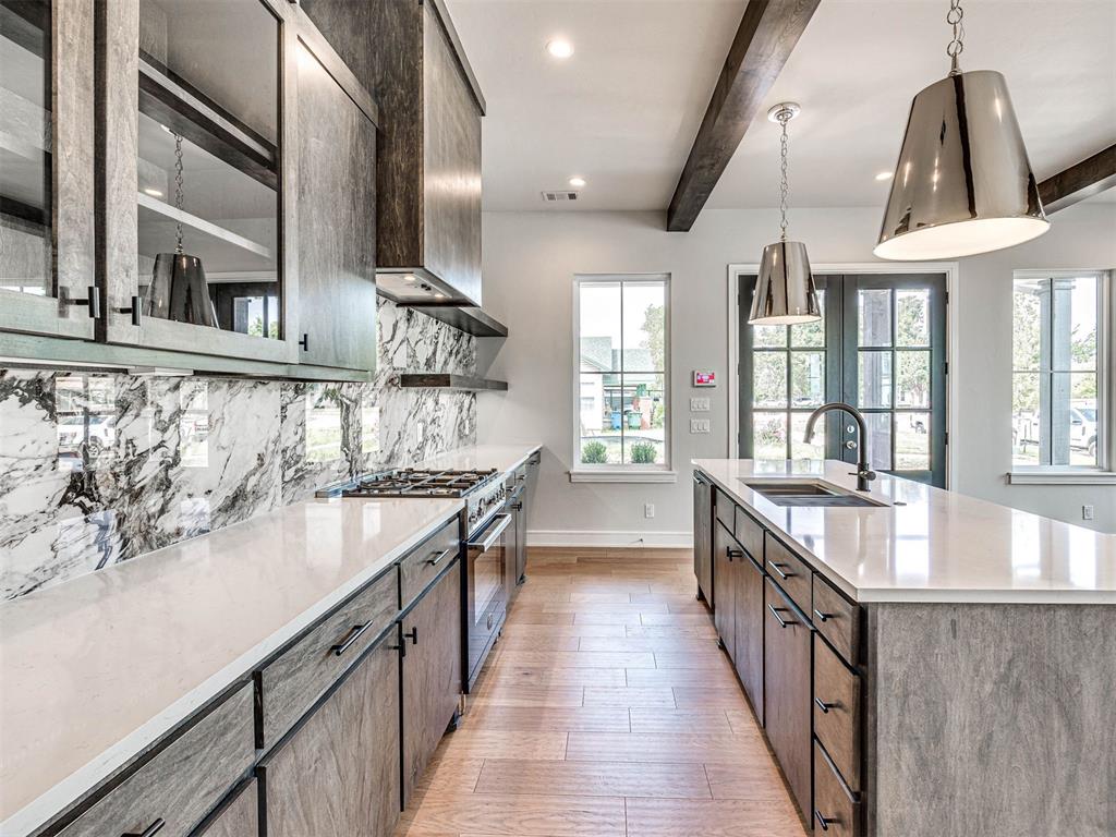 225 W First Street Unit: 139