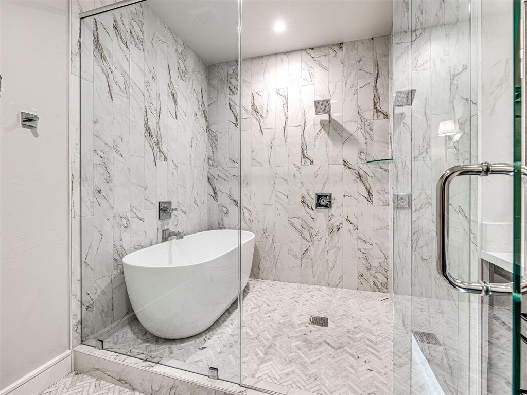 225 W First Street Unit: 139