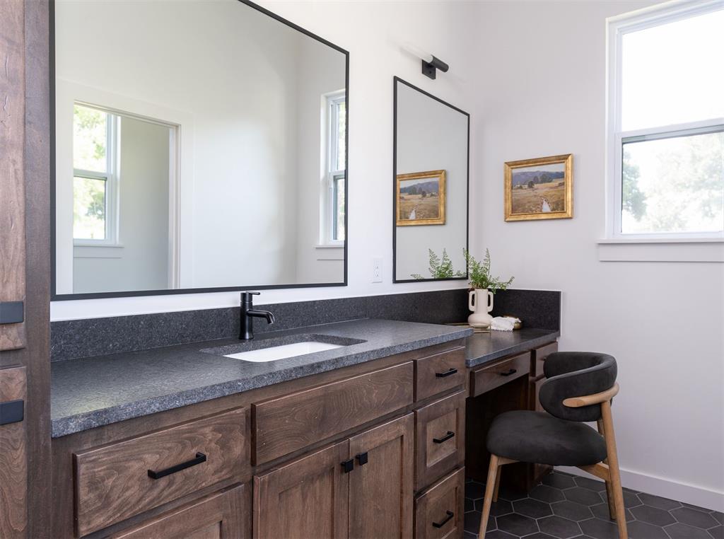 8900 Rivercrest Road