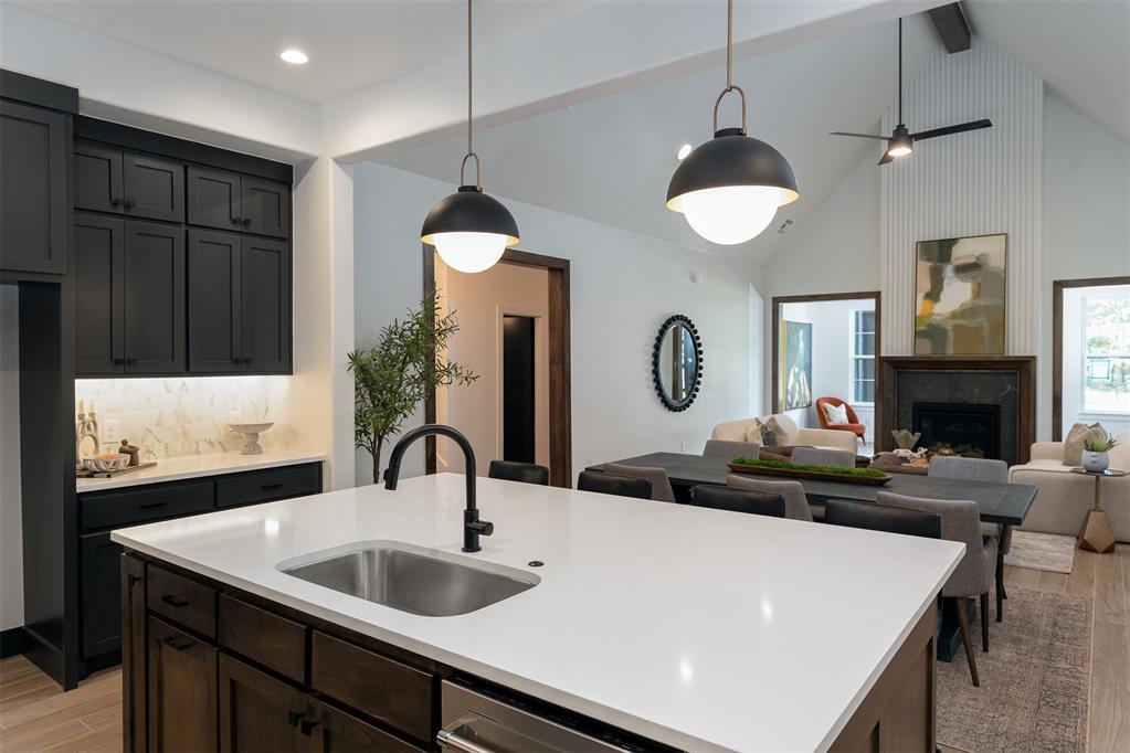 8900 Rivercrest Road