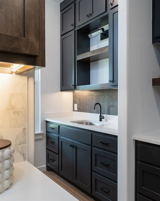 8900 Rivercrest Road