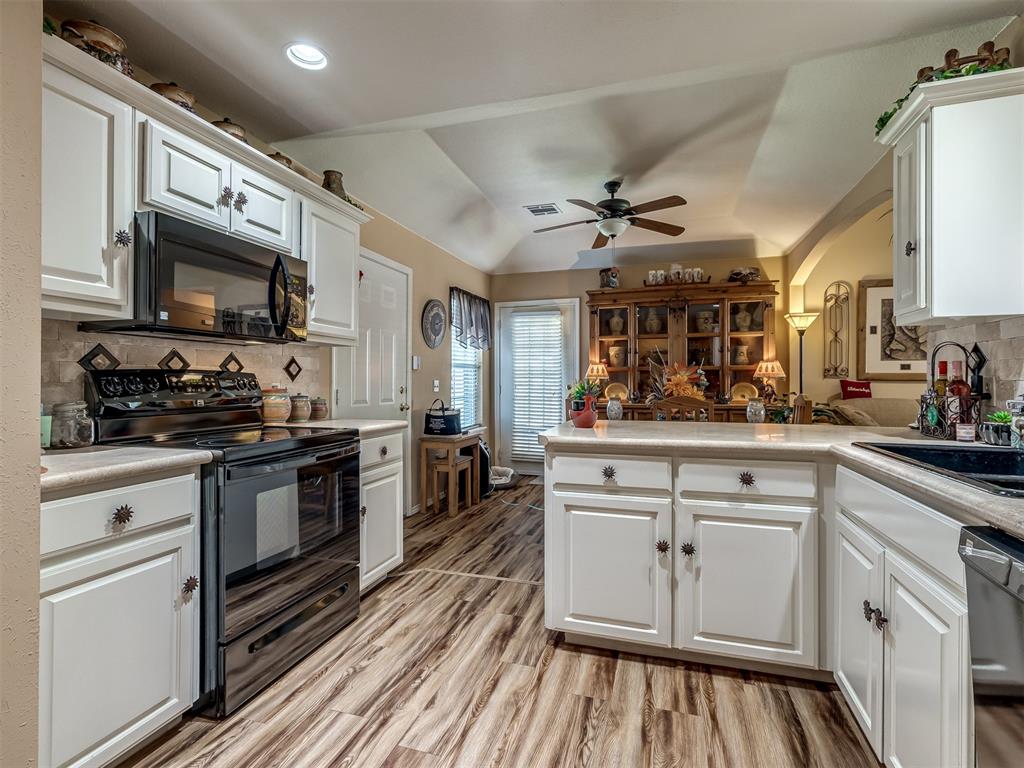 2455 Manchester Drive Unit: 6