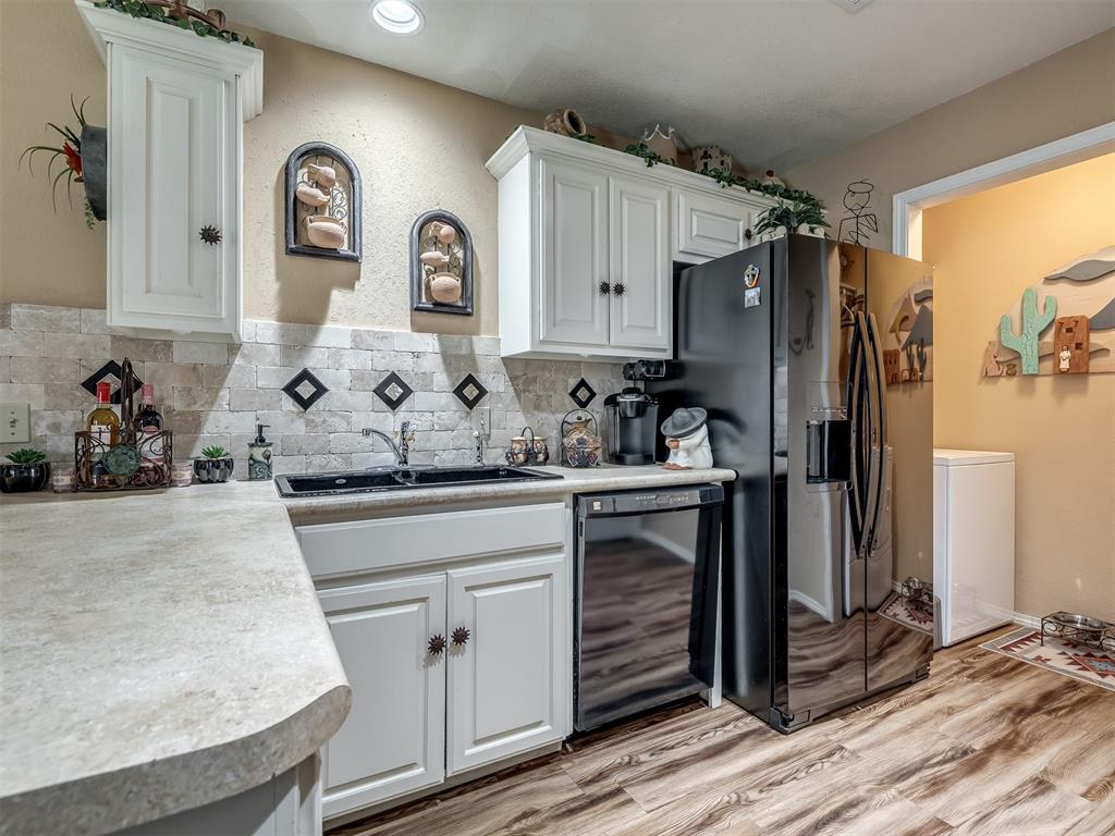 2455 Manchester Drive Unit: 6