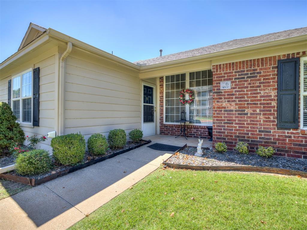 2455 Manchester Drive Unit: 6