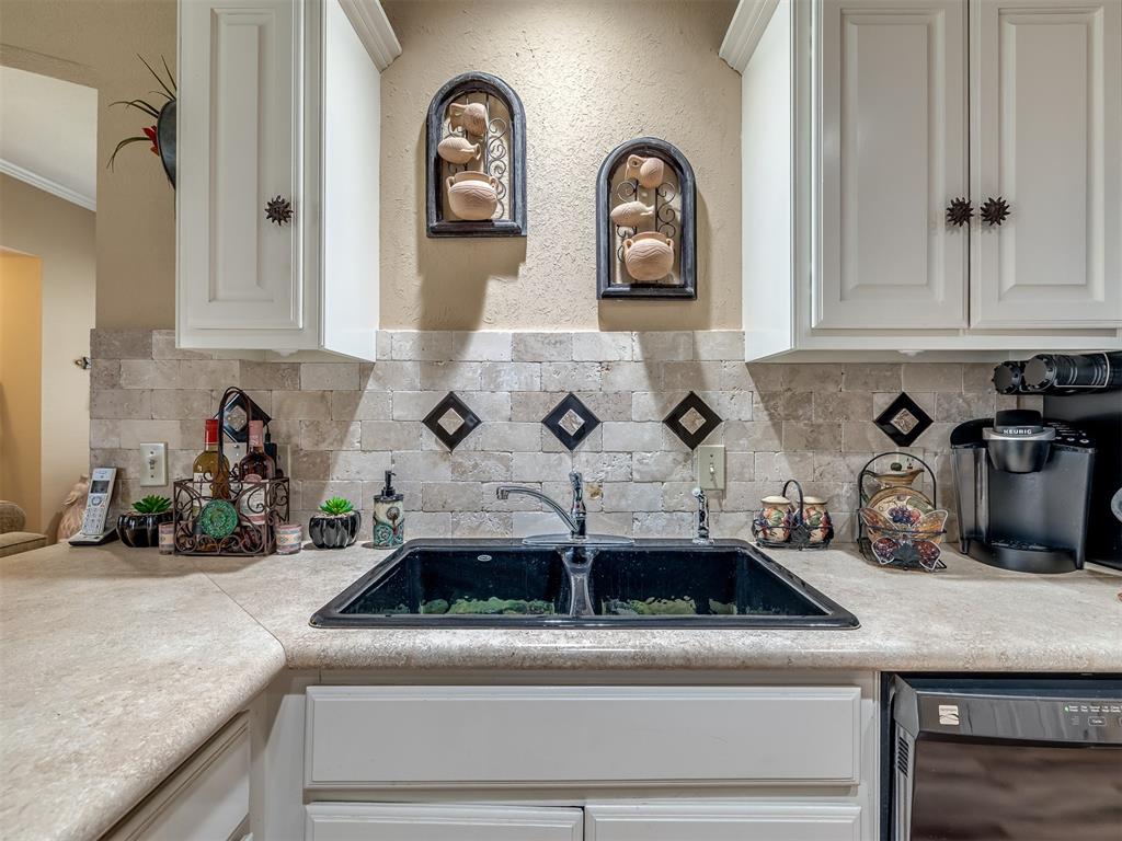 2455 Manchester Drive Unit: 6