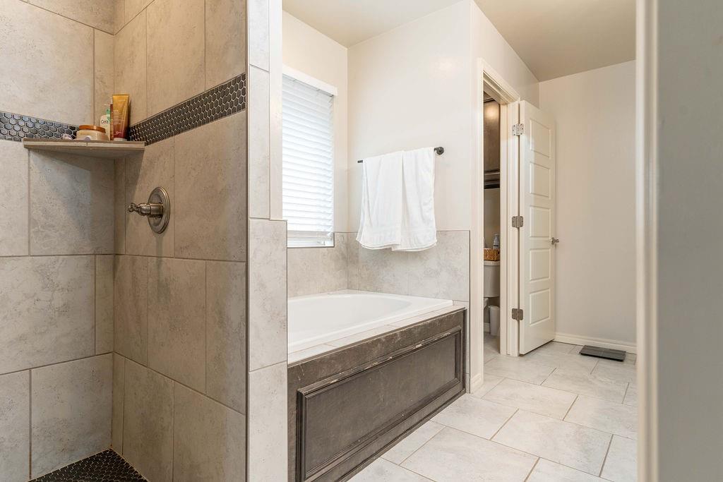 9913 NW 143rd Street