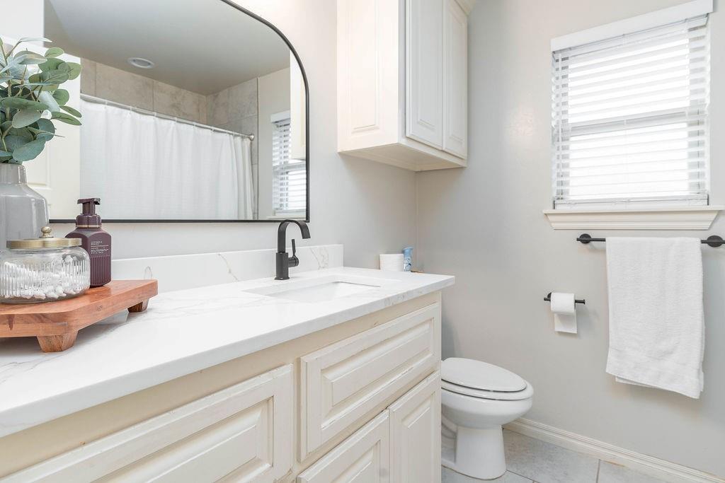 9913 NW 143rd Street