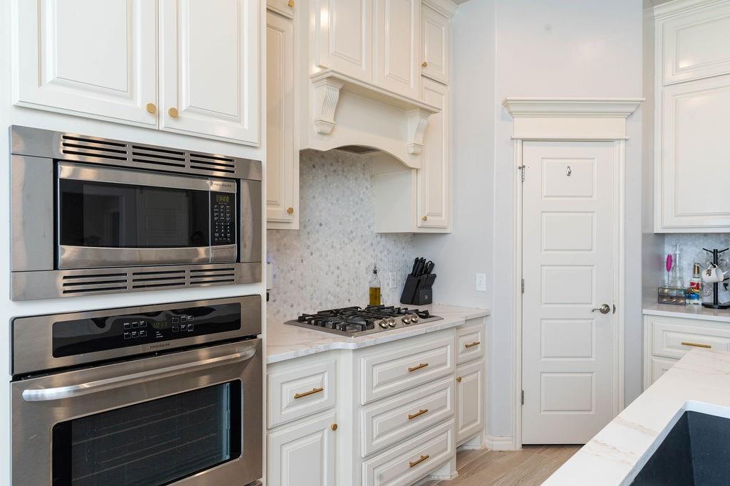 9913 NW 143rd Street