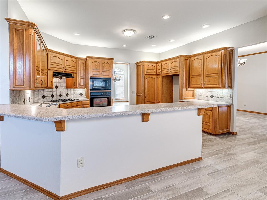 7000 Saint Bernard Street