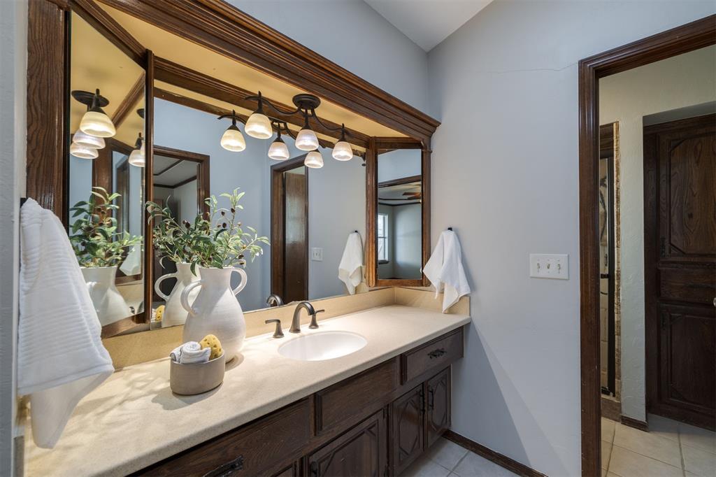 6101 Winchester Drive