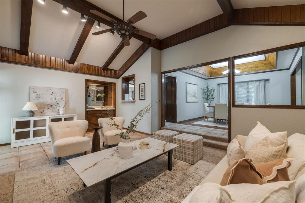 6101 Winchester Drive