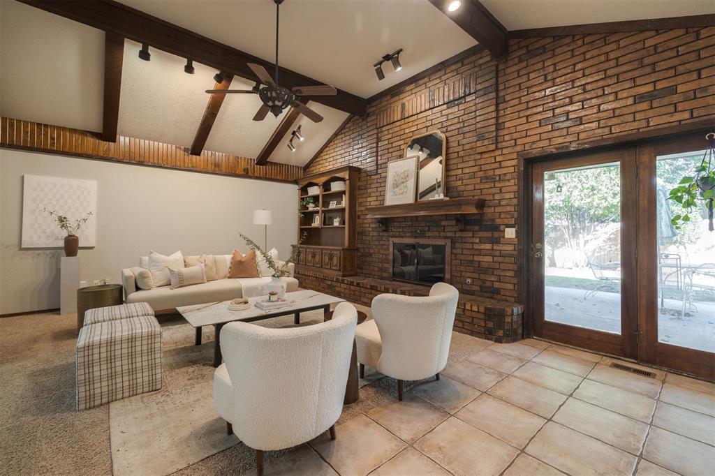 6101 Winchester Drive