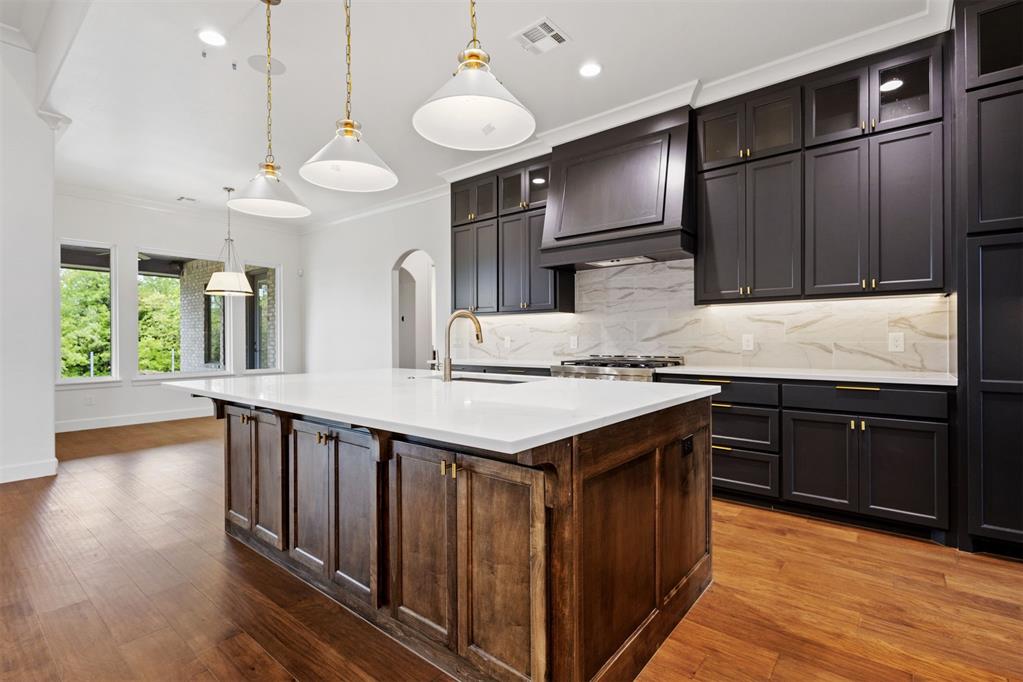 4433 Maple Ridge Drive