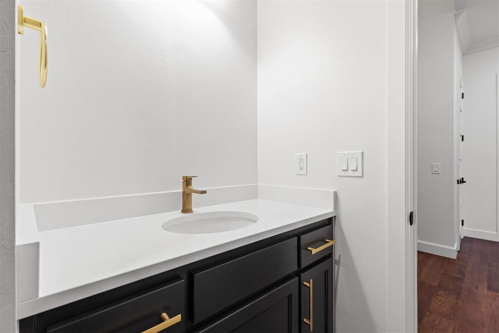 4433 Maple Ridge Drive