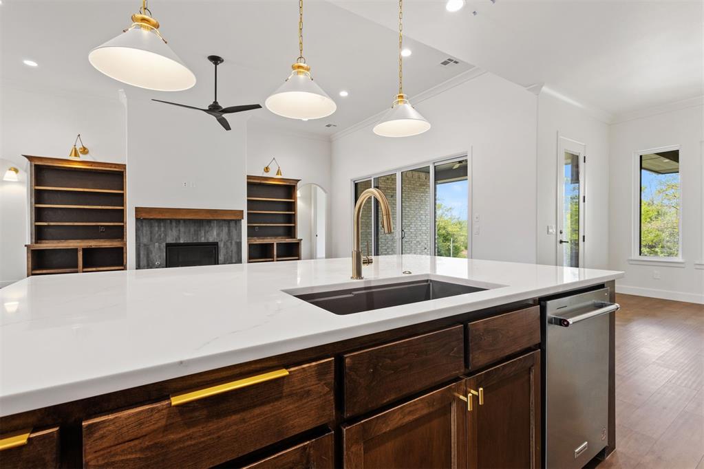 4433 Maple Ridge Drive