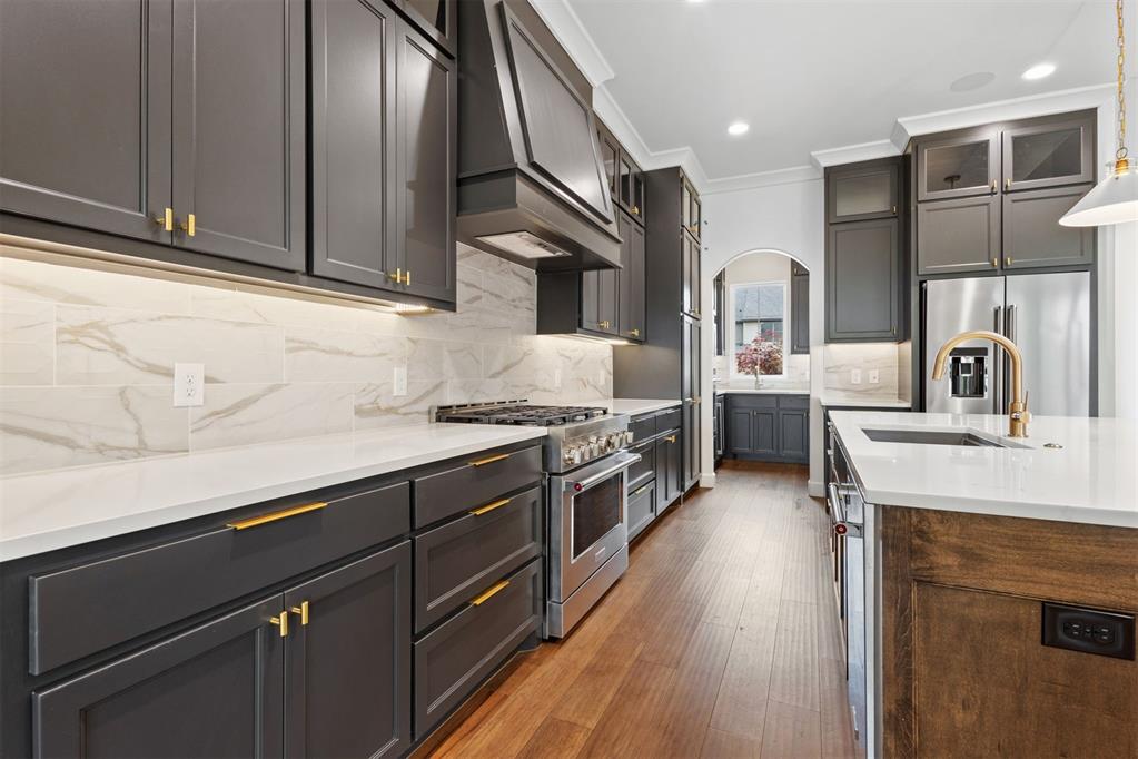 4433 Maple Ridge Drive