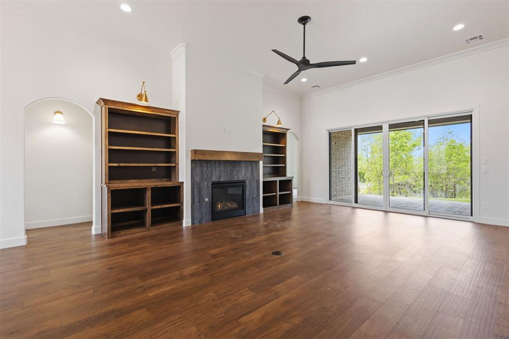 4433 Maple Ridge Drive