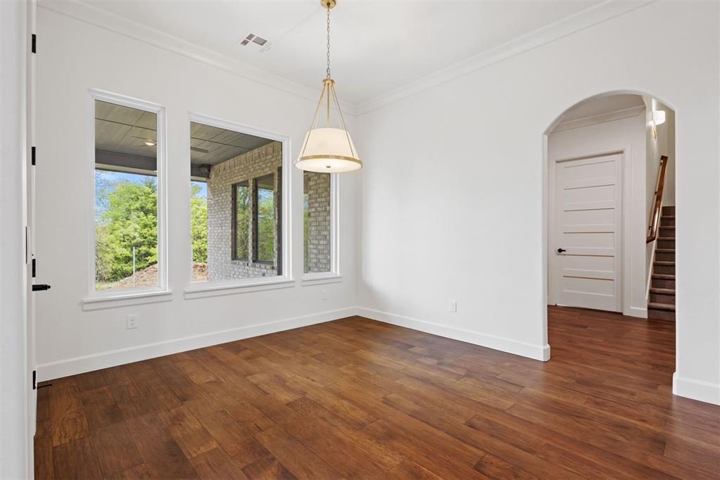 4433 Maple Ridge Drive