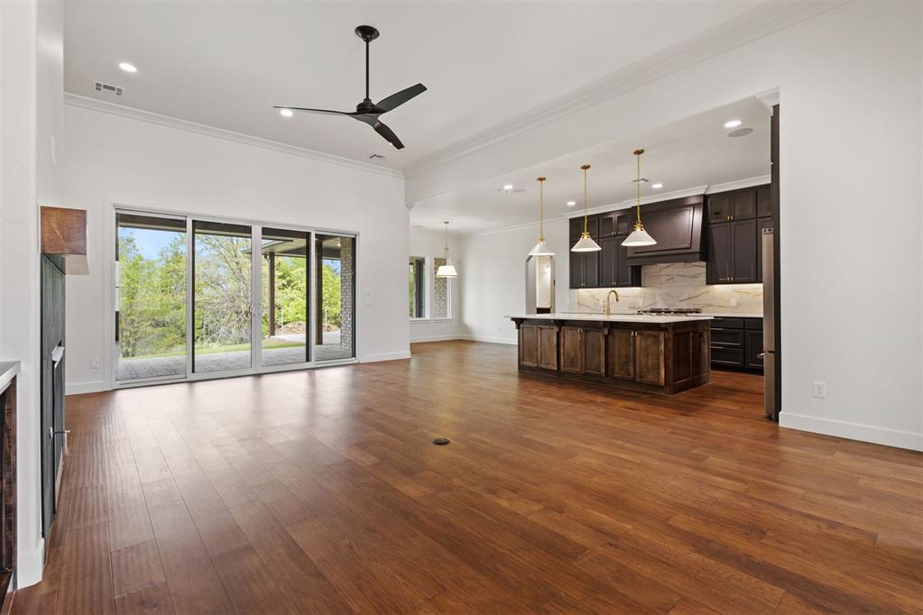 4433 Maple Ridge Drive