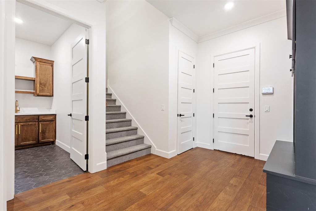 4433 Maple Ridge Drive