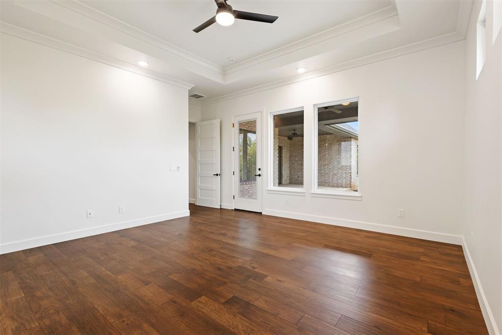 4433 Maple Ridge Drive